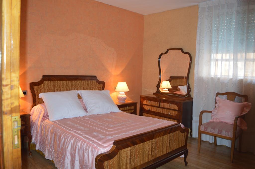 Casa Rural Los Lláganos Villaturiel Esterno foto